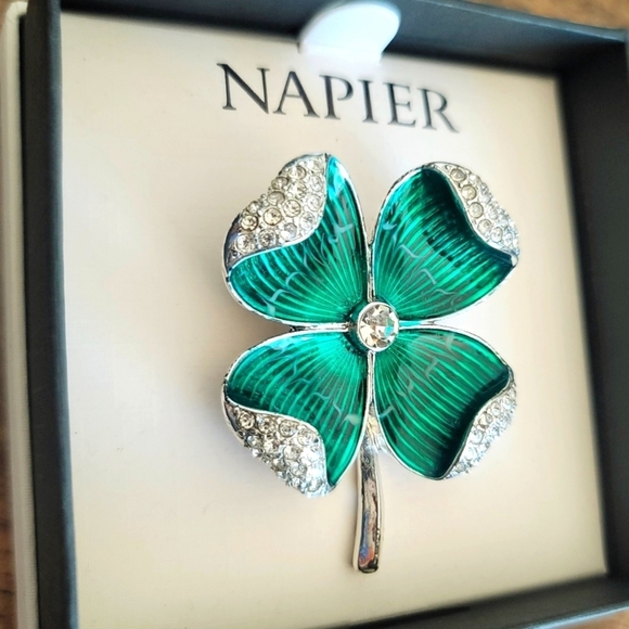 Napier Green Four Leaf Clover Lucky Brooch Pin Silver Saint Patrick's Day - Picture 4 of 5